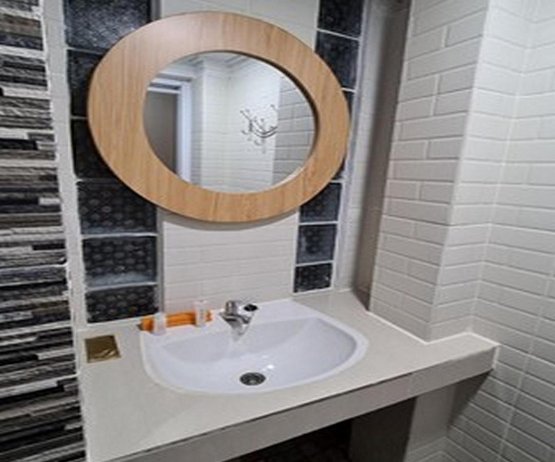 Gaia Asri Hotel Pamanukan Hilir Esterno foto