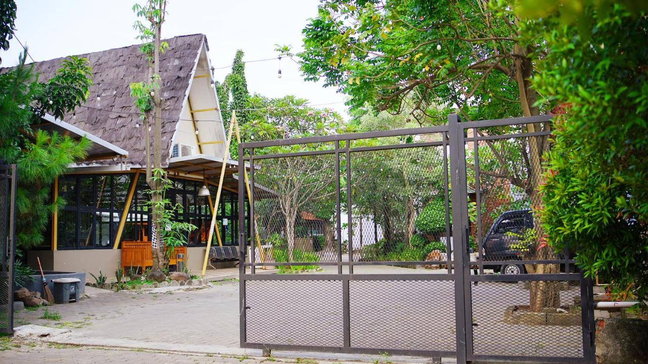 Gaia Asri Hotel Pamanukan Hilir Esterno foto